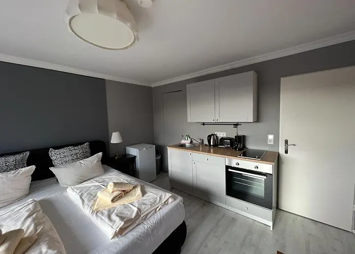 Stroenwai Appartement *